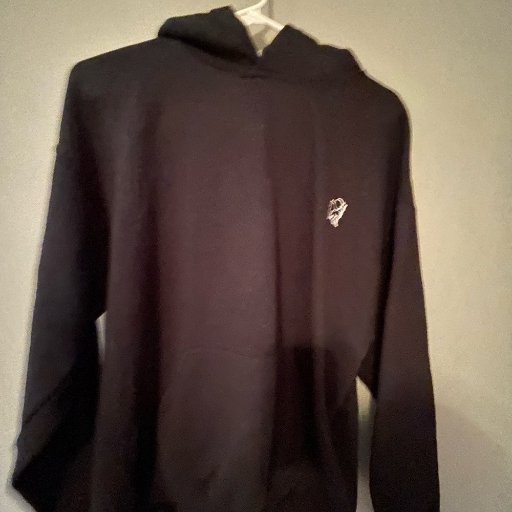 Gildan Black Pullover Hoodie Sweatshirt